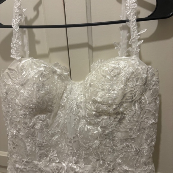 Mermaid Wedding Dress - Picture 10 of 14